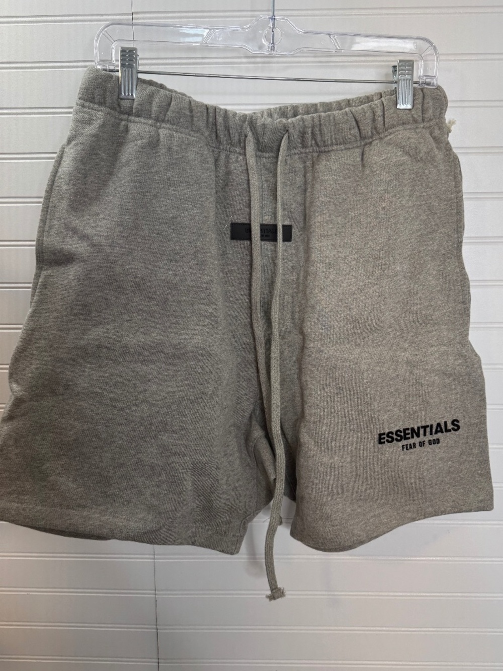 NEW Essentials Fear Of God Dark Oatmeal Medium Shorts